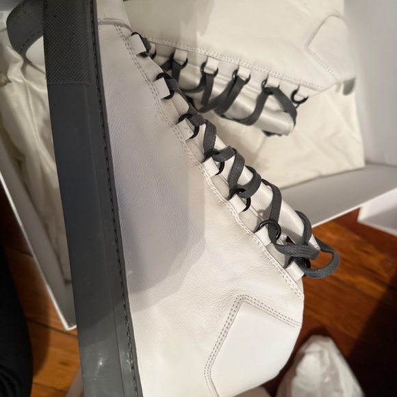 Designer white sneakers - Picture 5 of 7